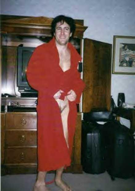 The infamous red robe pic... oh yes.
